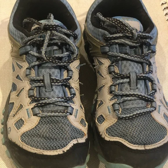 Merrell Women Lt.Blue/Gray Low Top Hiking Walking Shoe 7 - Picture 1 of 4